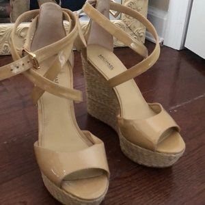 Michael Kors Nude wedges